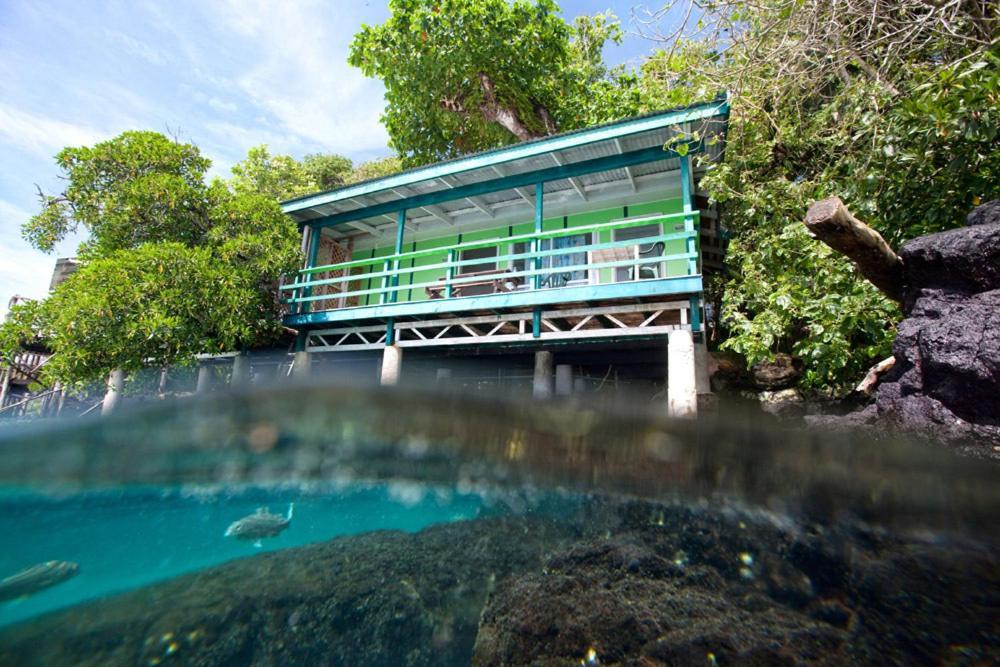 Lusia'S Lagoon Chalets Salelologa Стая снимка